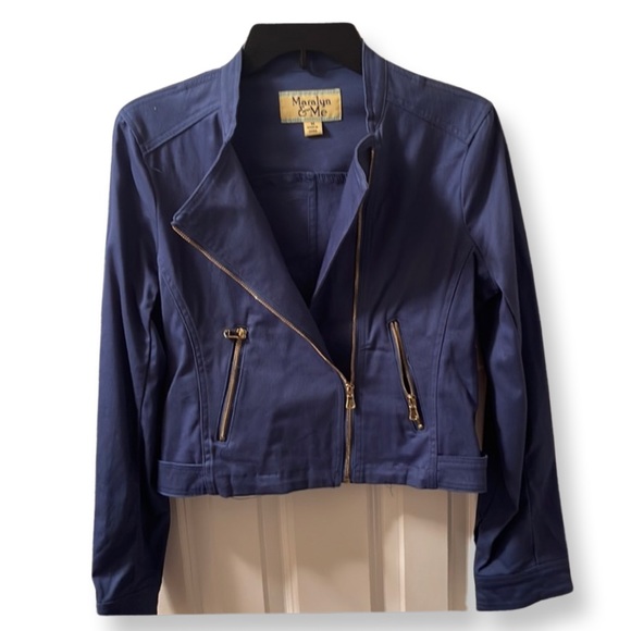 Jacket - Picture 1 of 4